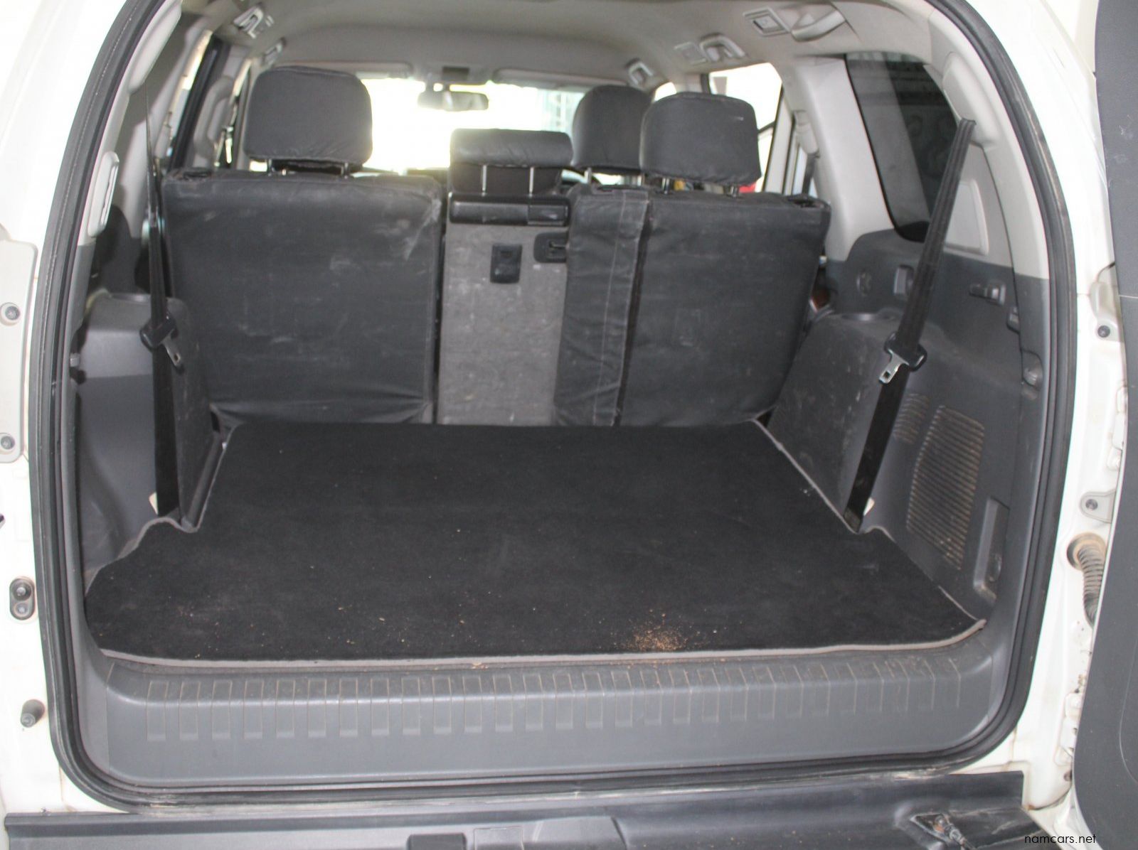 2011 Toyota Prado VX 4.0 pictures