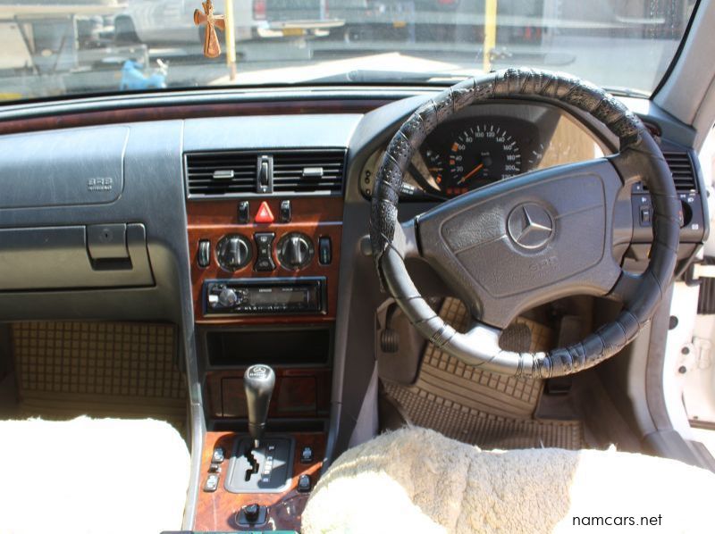 1996 Mercedes-Benz C250 D pictures