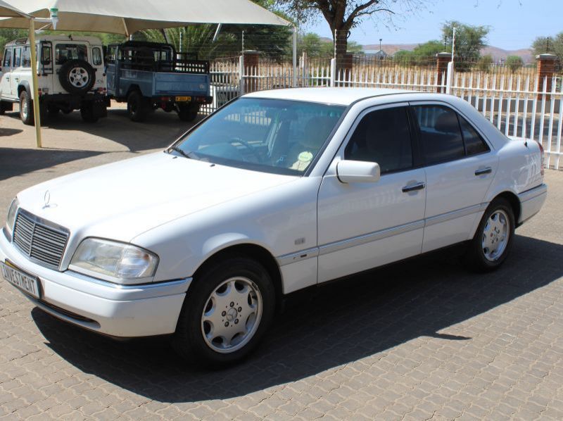 1996 Mercedes-Benz C250 D pictures