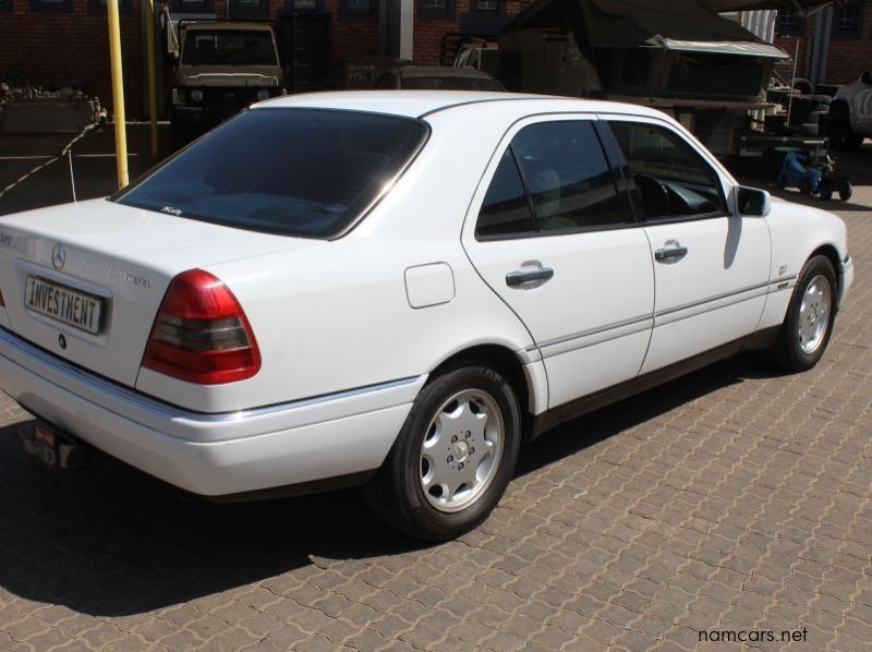 1996 Mercedes-Benz C250 D pictures
