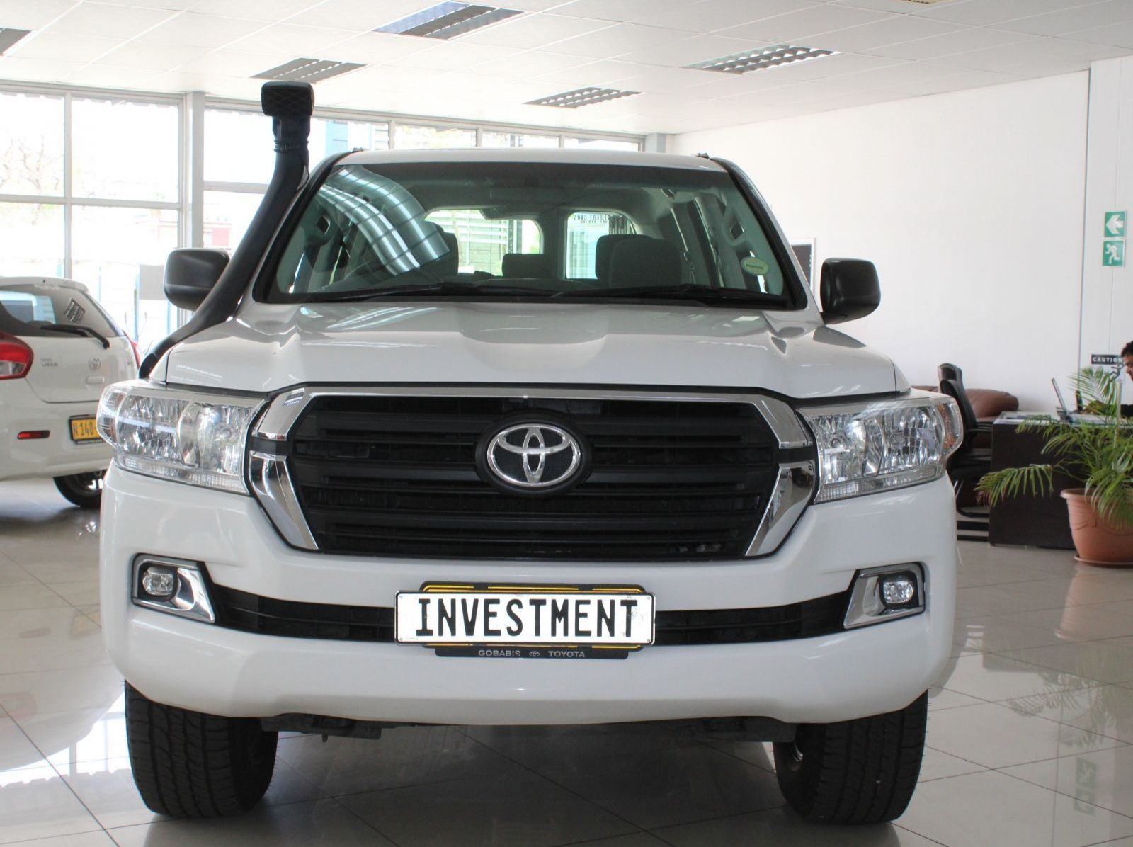 Used Toyota GX-R 200 Series Land cruiser V8  for sale in Windhoek, Namibia