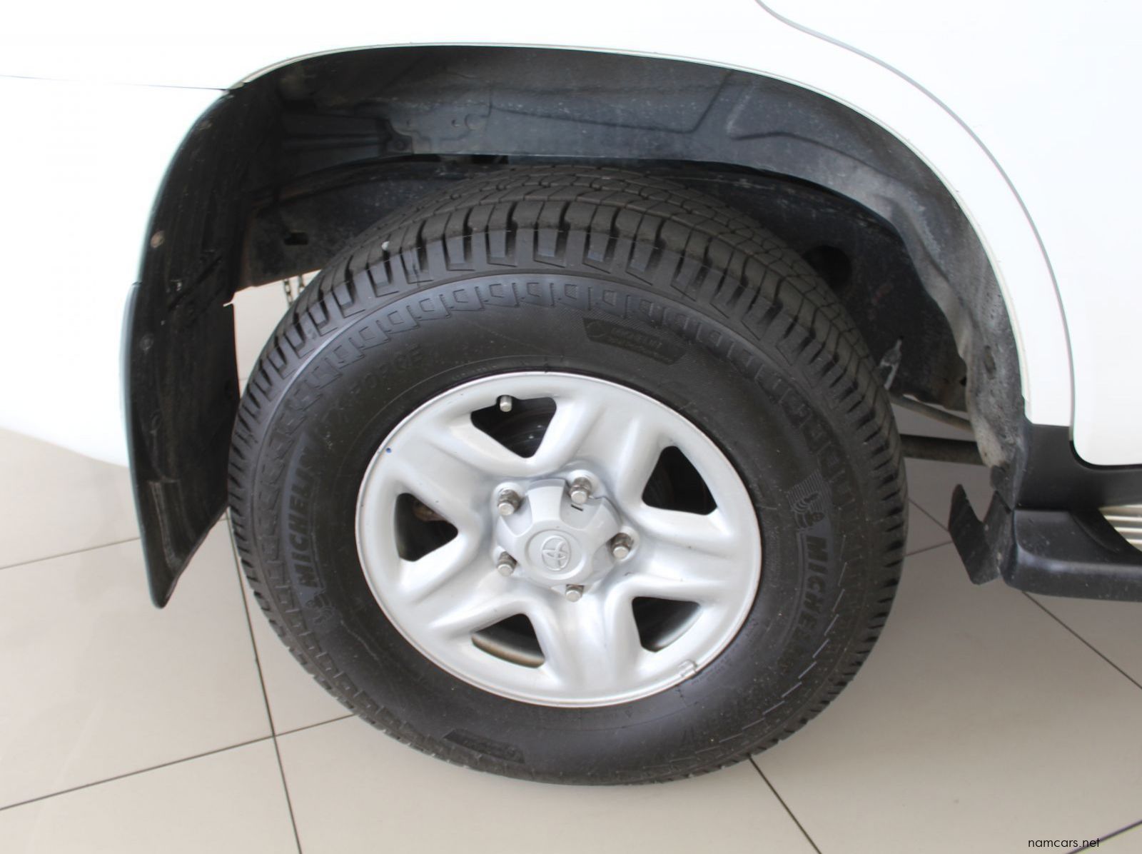 2017 Toyota GX-R 200 Series Land cruiser V8 pictures