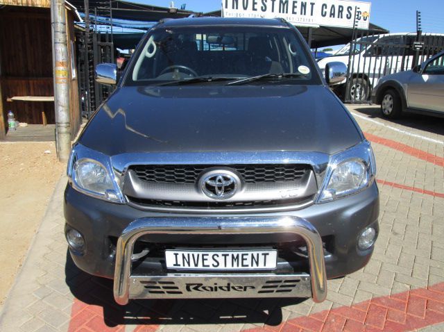 2010 Toyota Hilux pictures