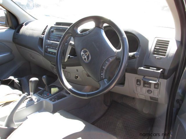 2010 Toyota Hilux pictures