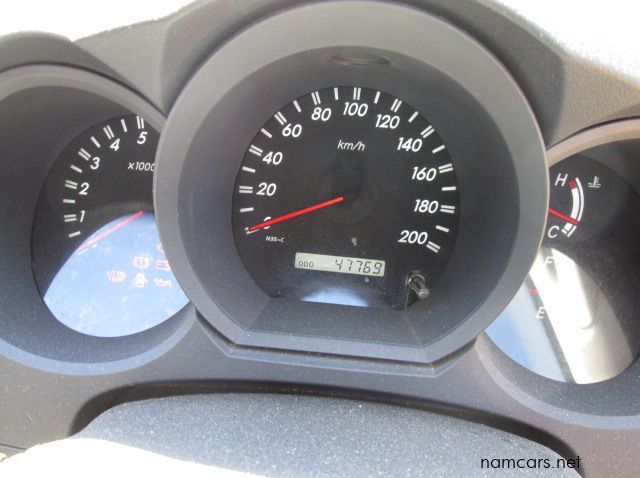 2010 Toyota Hilux pictures