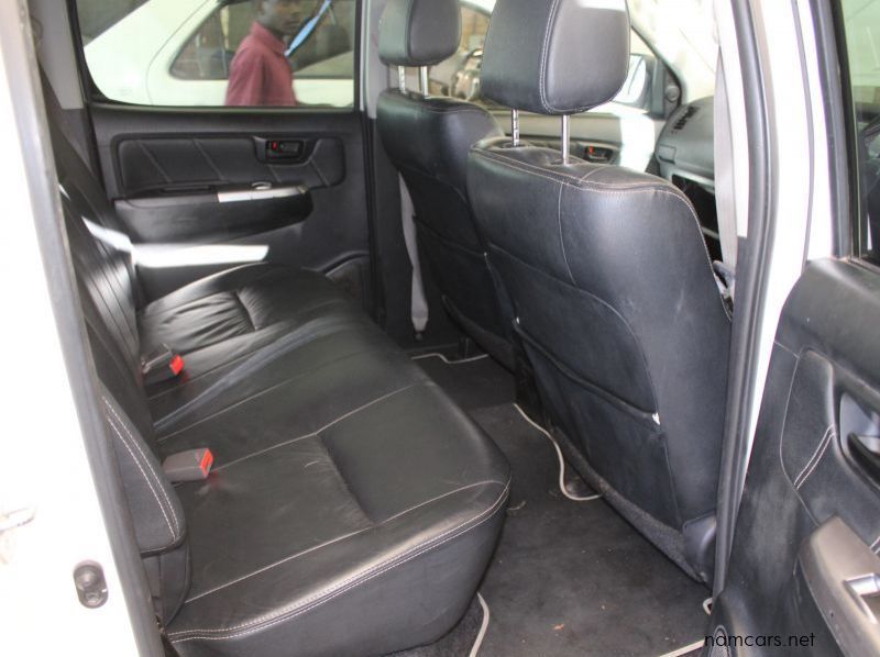 2015 Toyota Hilux 3.0 D4D Legend 45 4x4 pictures