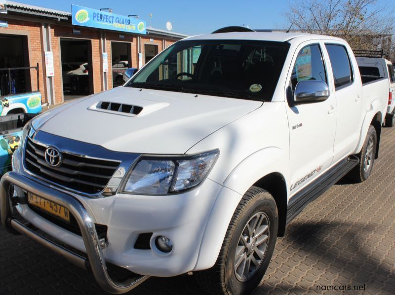 2015 Toyota Hilux 3.0 D4D Legend 45 4x4 pictures