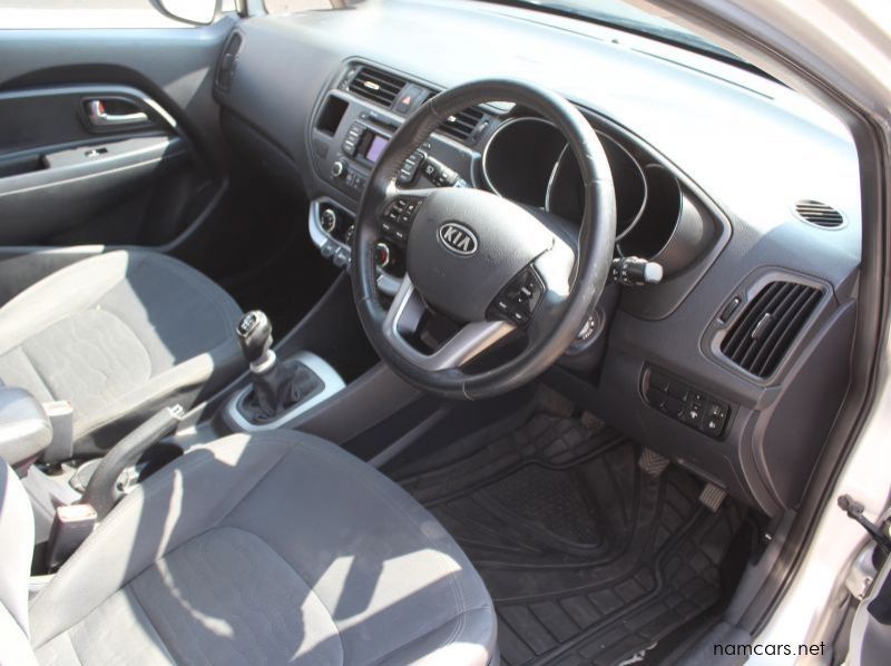 2012 Kia Rio 1.4 EX pictures