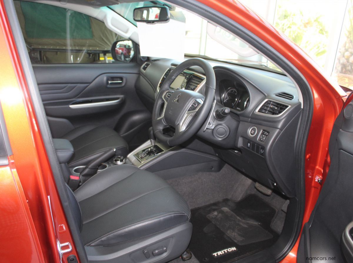 2019 Mitsubishi Triton 2.4 DiD D Cab pictures