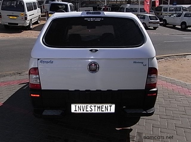 2010 Fiat Strada pictures