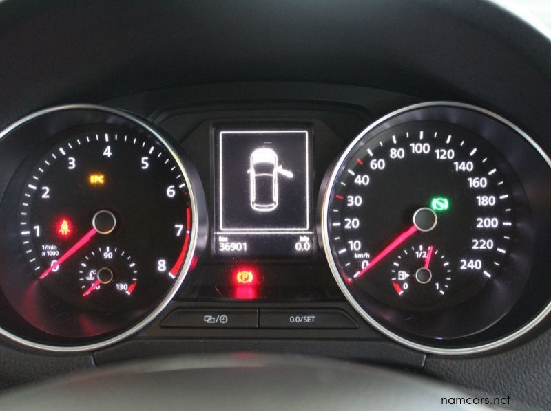 2017 Volkswagen Polo Tsi Hiline DSG pictures