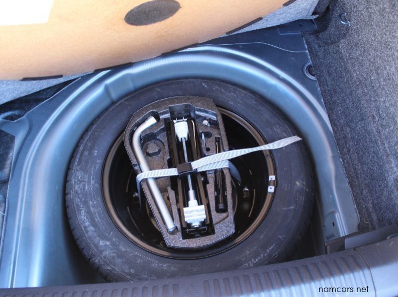 2017 Volkswagen Polo Tsi Hiline DSG pictures