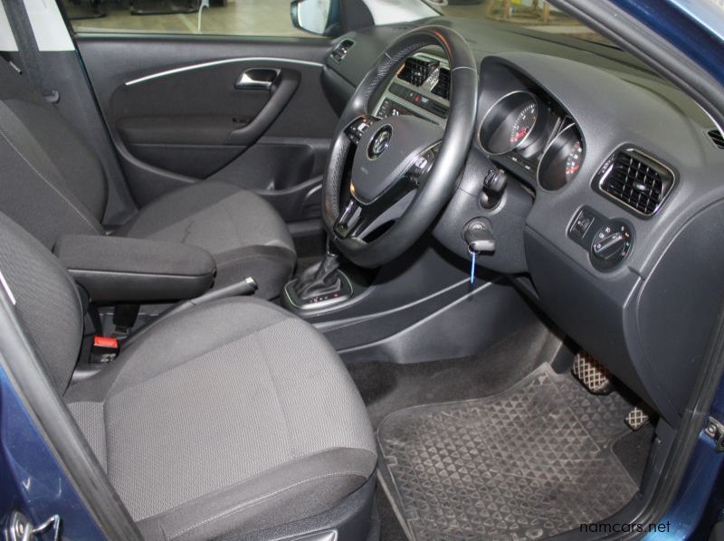 2017 Volkswagen Polo Tsi Hiline DSG pictures