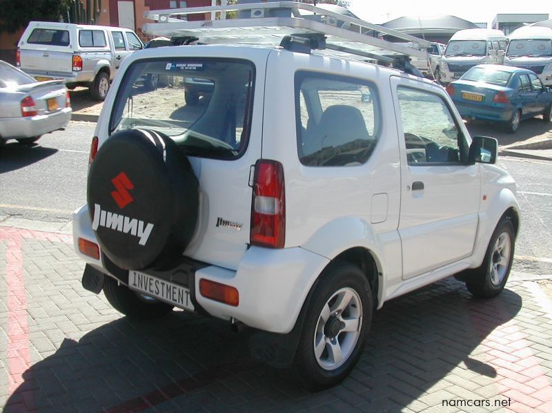2011 Suzuki Jimny pictures