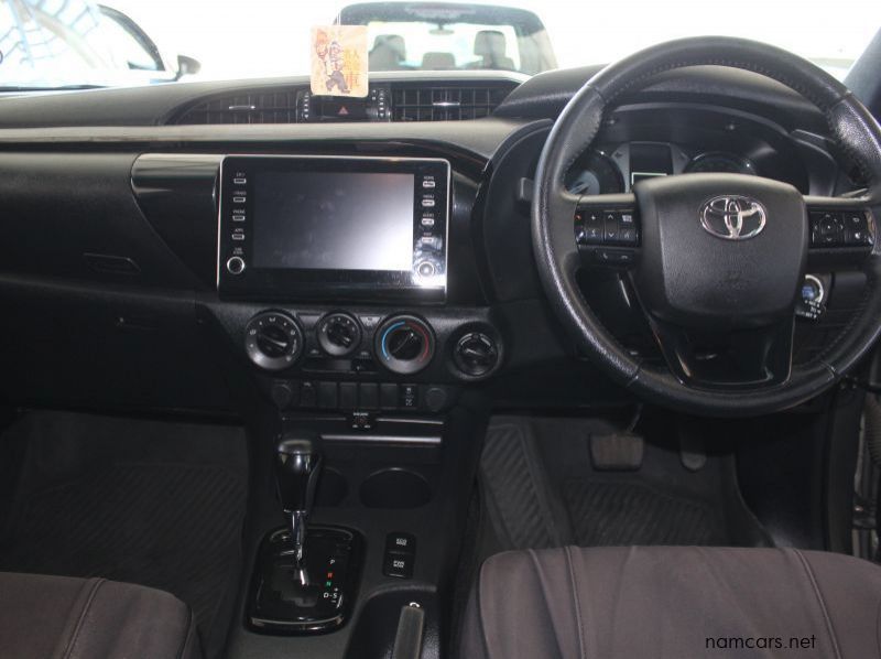 2021 Toyota HILUX 2.8GD6 A/T CLUBCAB 4X4 LEGEND pictures