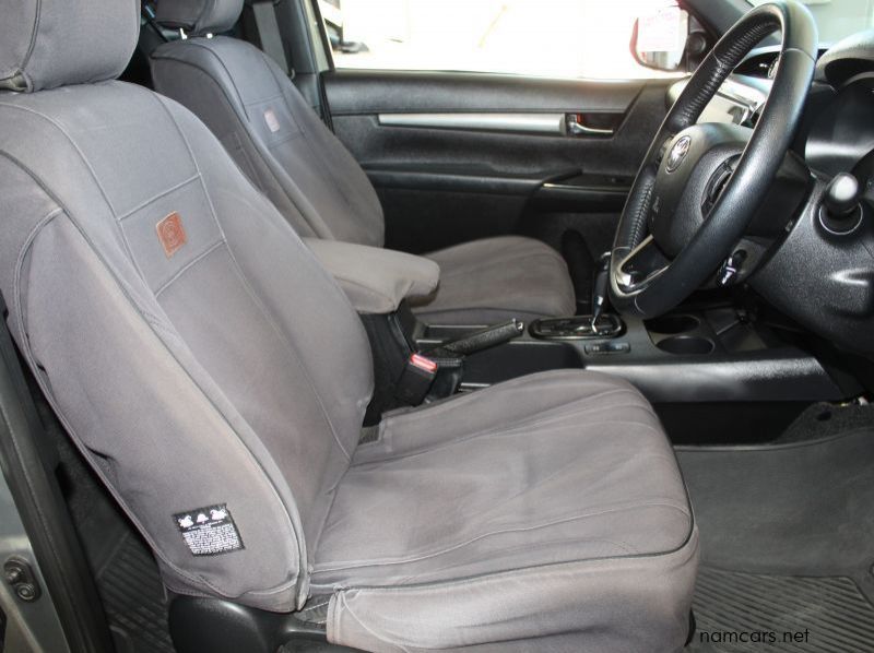 2021 Toyota HILUX 2.8GD6 A/T CLUBCAB 4X4 LEGEND pictures