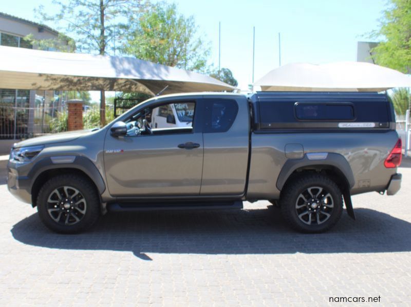 2021 Toyota HILUX 2.8GD6 A/T CLUBCAB 4X4 LEGEND pictures