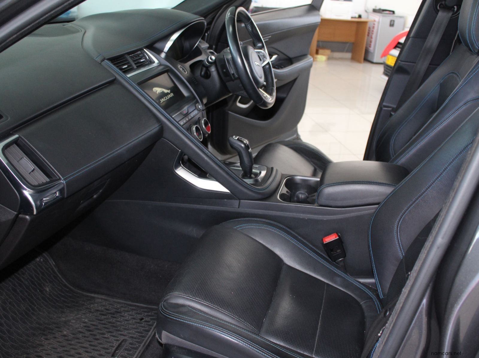 2019 Jaguar Jaguar E-Pace P250 pictures