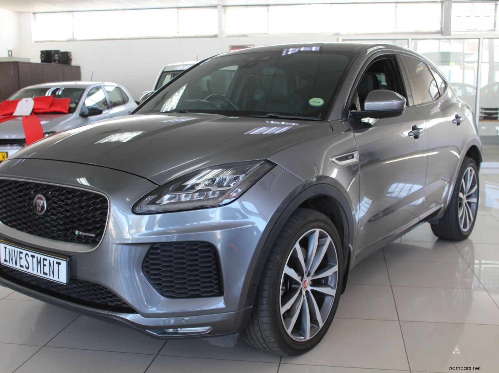 2019 Jaguar Jaguar E-Pace P250 pictures