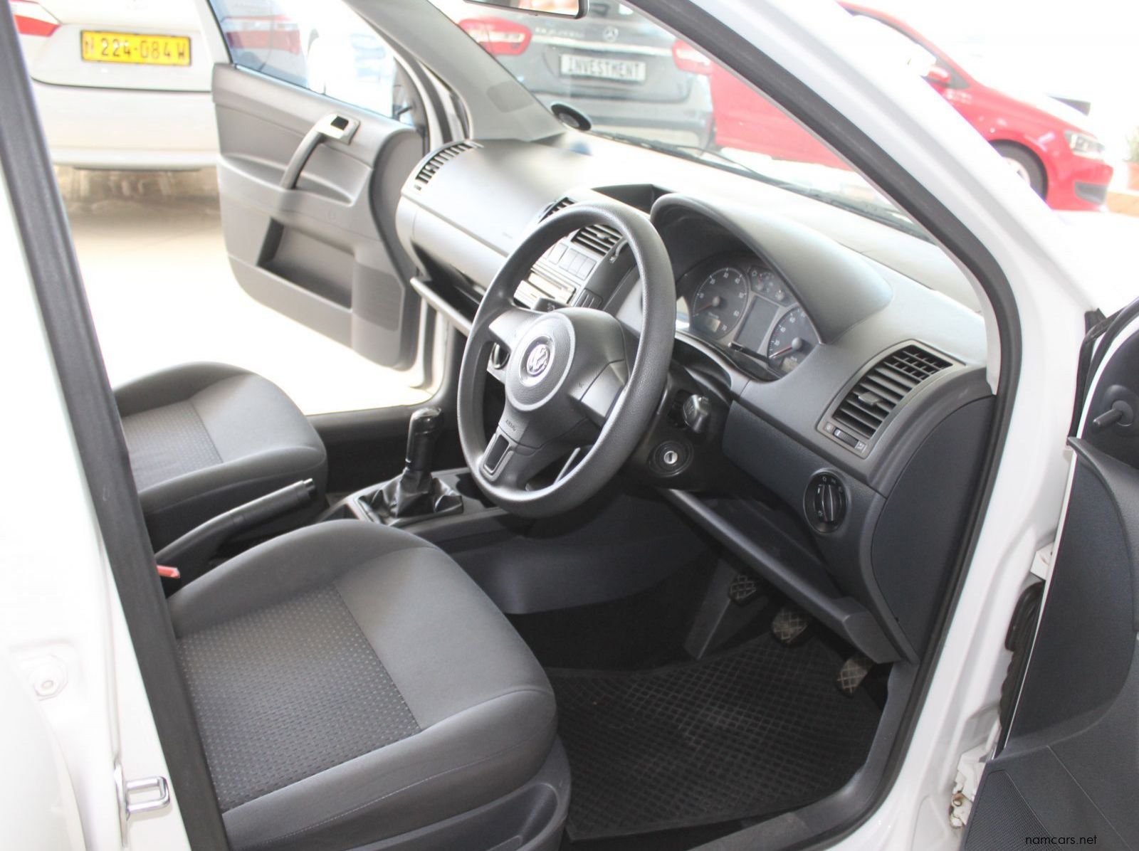 2013 Volkswagen Polo Classic Sedan pictures