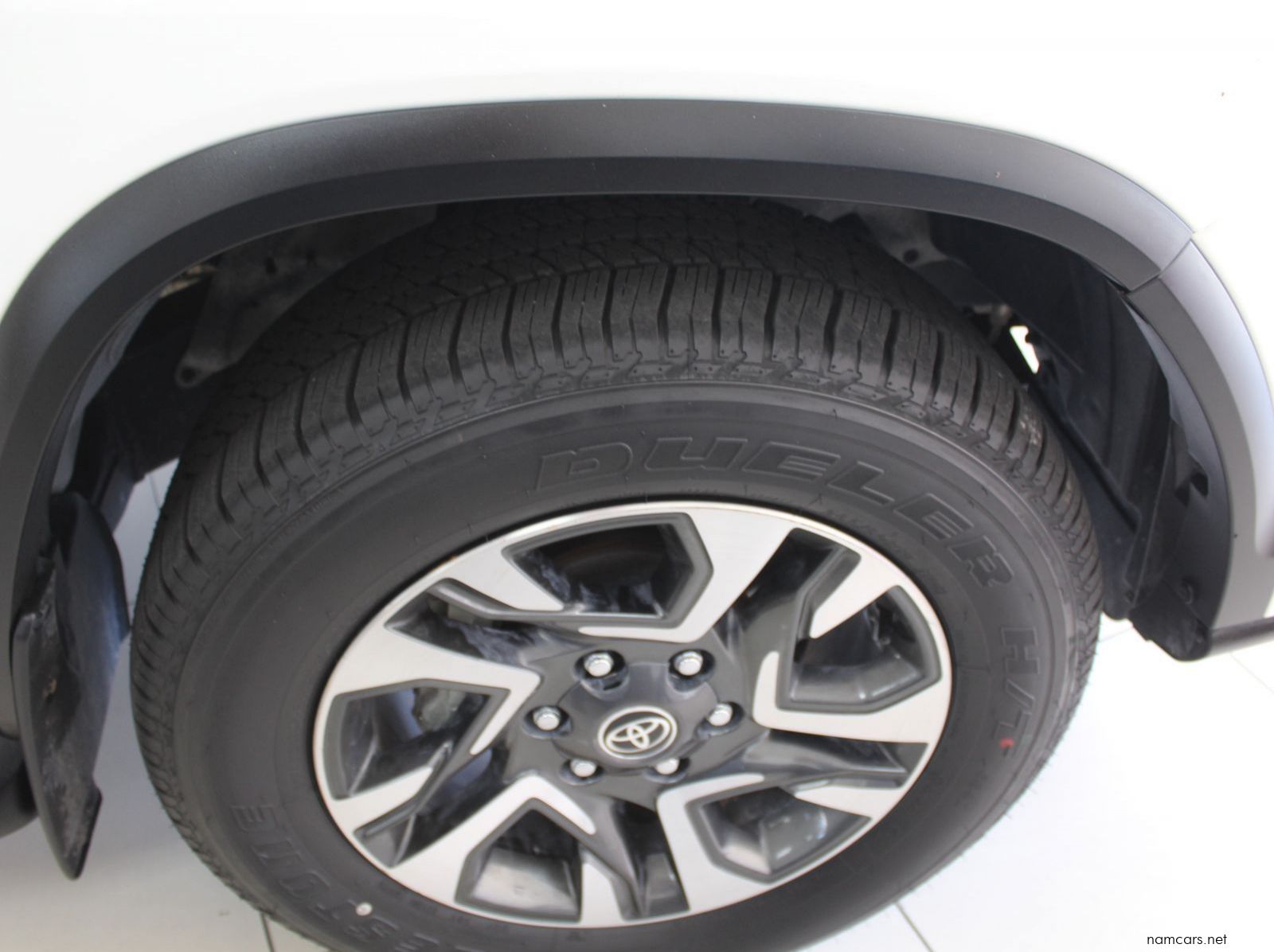2025 Toyota Fortuner 2.4 GD6 4x4 auto pictures