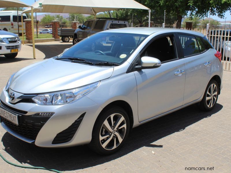 2018 Toyota YARIS 1.5 CVT XS pictures