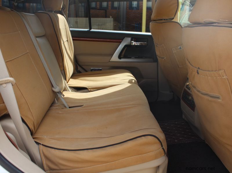 2012 Toyota LANDCRUISER 200SERIES 4.5V8 DIESEL VX pictures