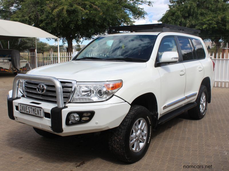 2012 Toyota LANDCRUISER 200SERIES 4.5V8 DIESEL VX pictures