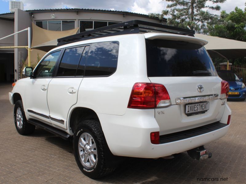 2012 Toyota LANDCRUISER 200SERIES 4.5V8 DIESEL VX pictures