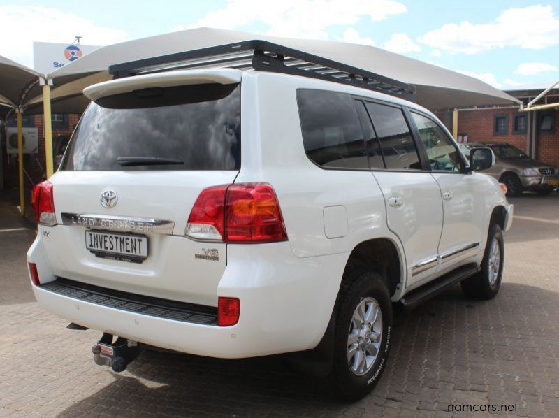 2012 Toyota LANDCRUISER 200SERIES 4.5V8 DIESEL VX pictures