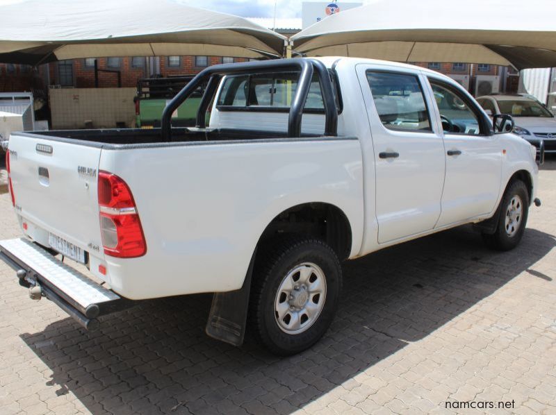 2014 Toyota HILUX 2.5D4D D/C 4X4 SRX pictures