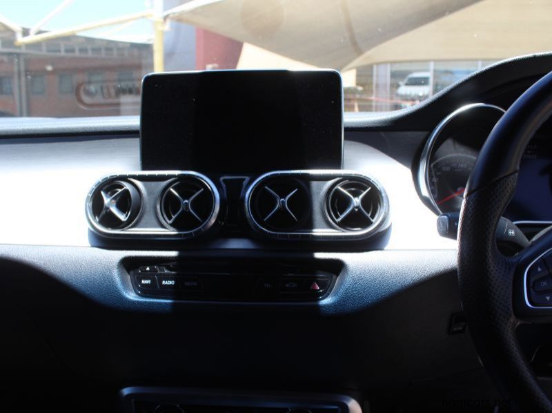 2019 Mercedes-Benz X-CLASS 250D 4X4 pictures