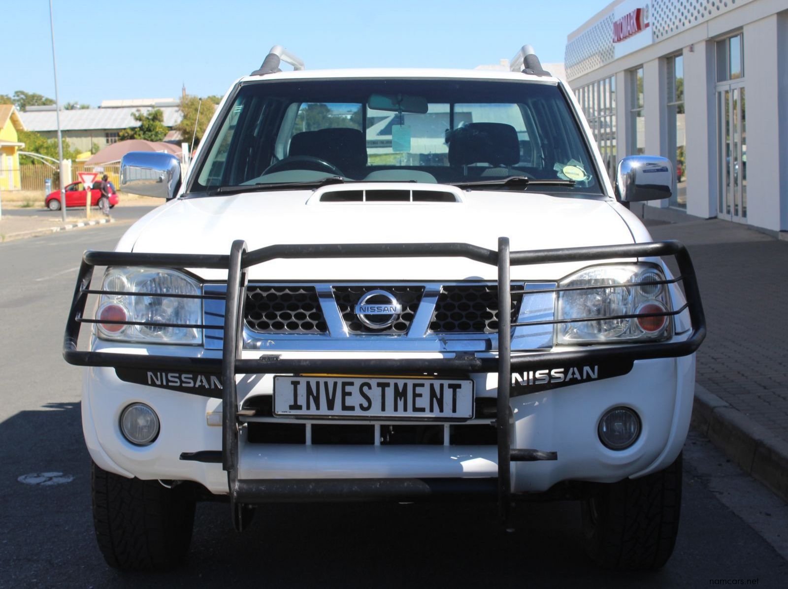 2018 Nissan NP300 2.5 TDI D cab 4x4 pictures