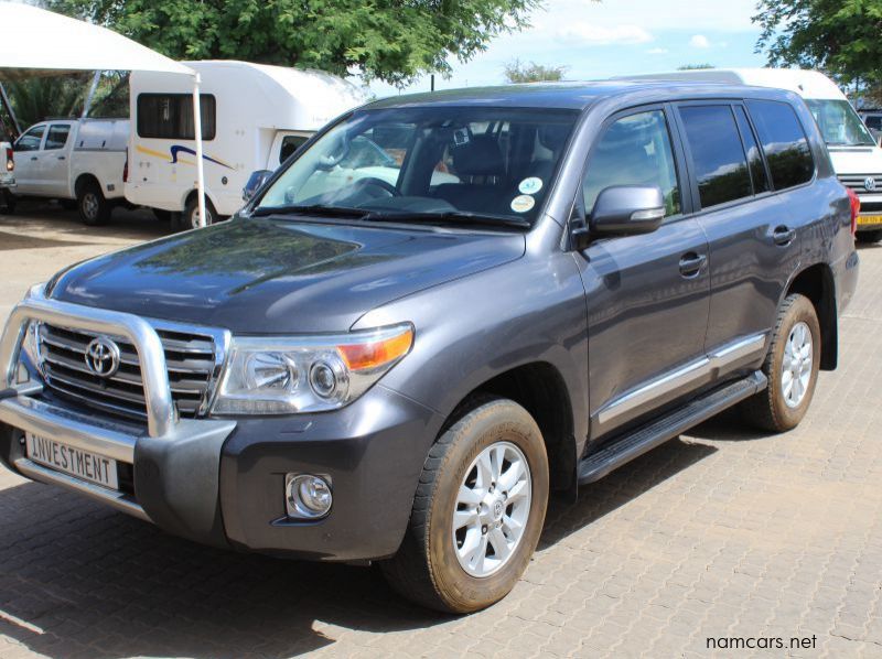 2015 Toyota 200 Series 4.5 D4D pictures