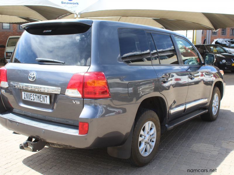 2015 Toyota 200 Series 4.5 D4D pictures