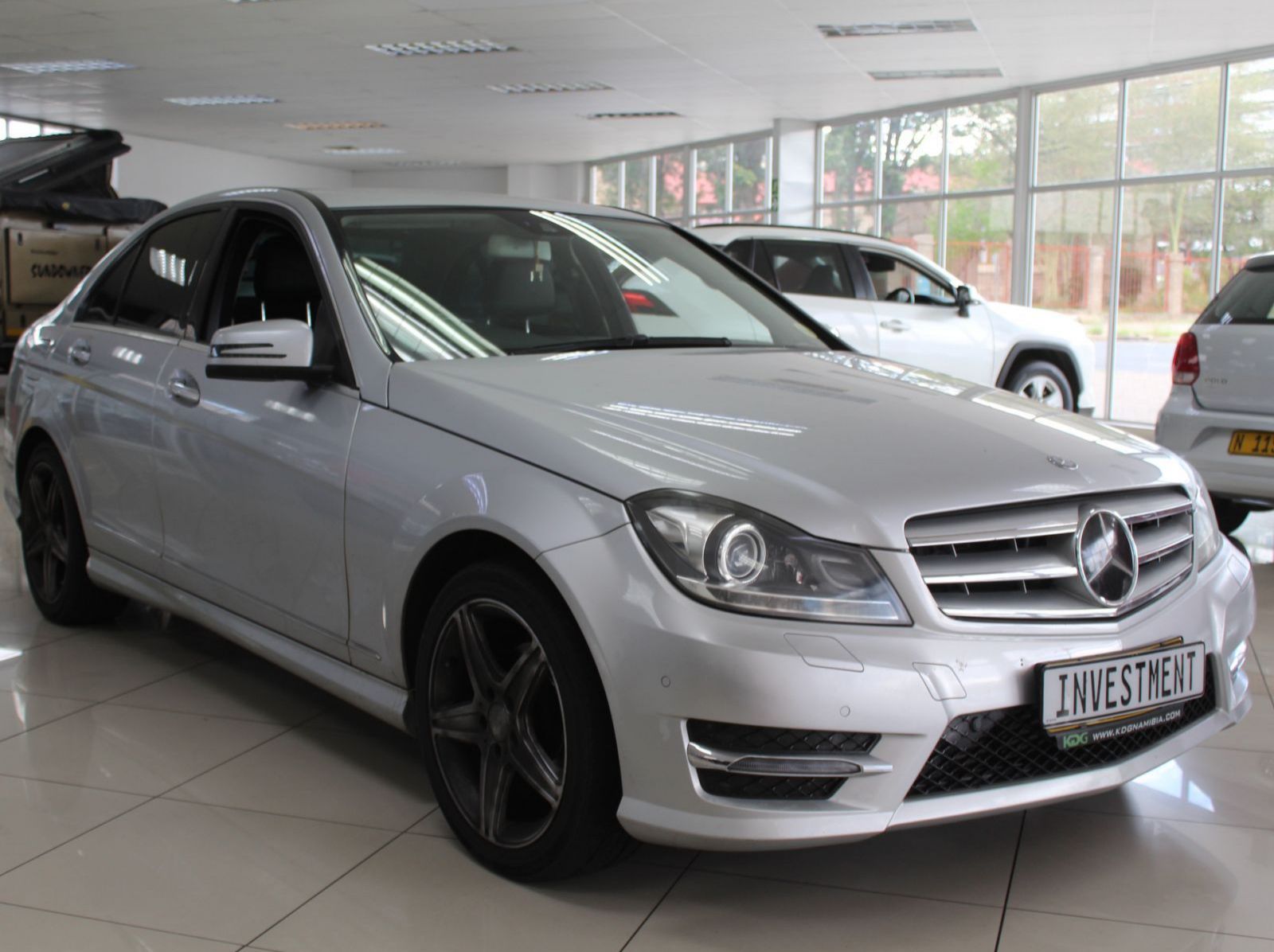 Used Mercedes-Benz C180 Auto  for sale in Windhoek, Namibia