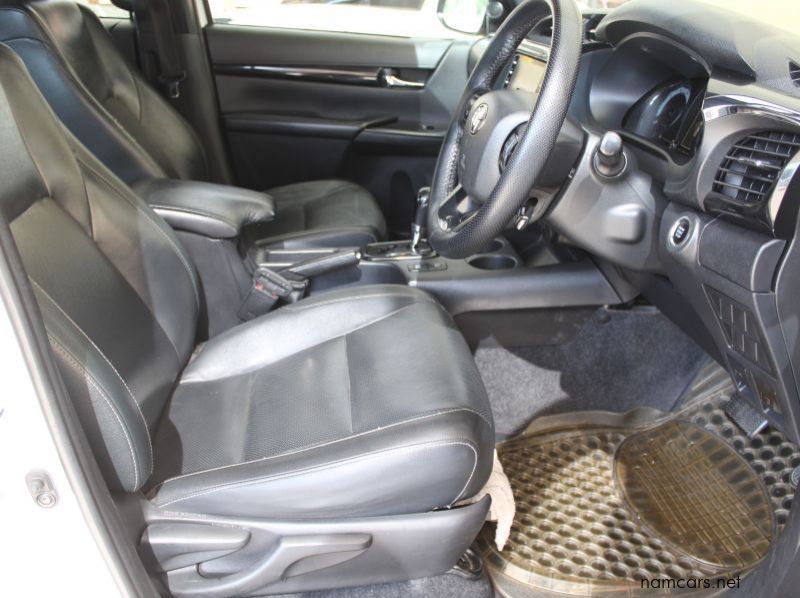 2019 Toyota HILUX 2.8GD6 D/C A/T 4X4 LEGEND50 pictures