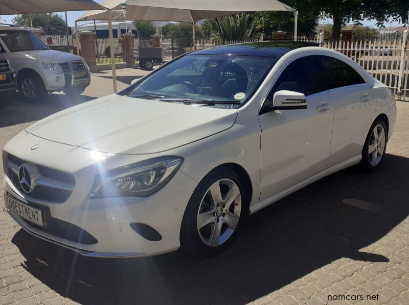 2017 Mercedes-Benz CLA 200 URBAN A/t pictures