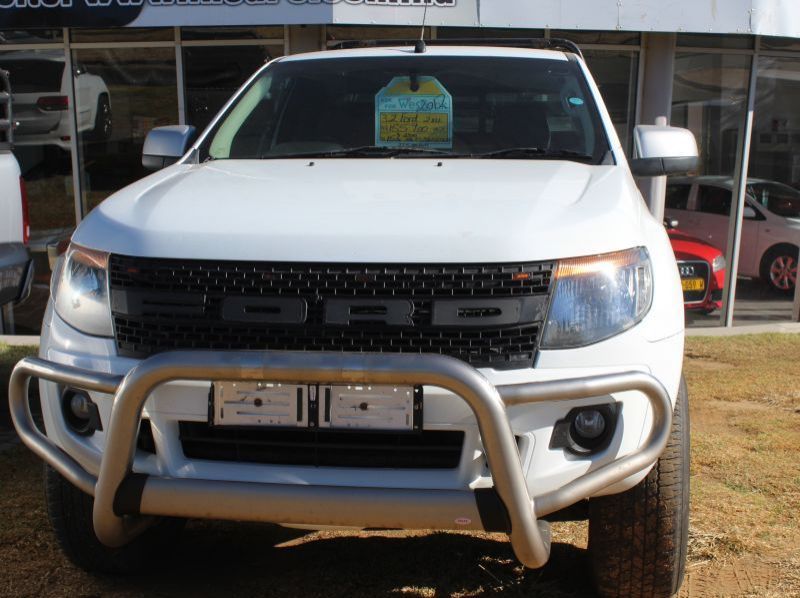 2012 Ford Ranger 3.2 XLS 2x4 Manual pictures