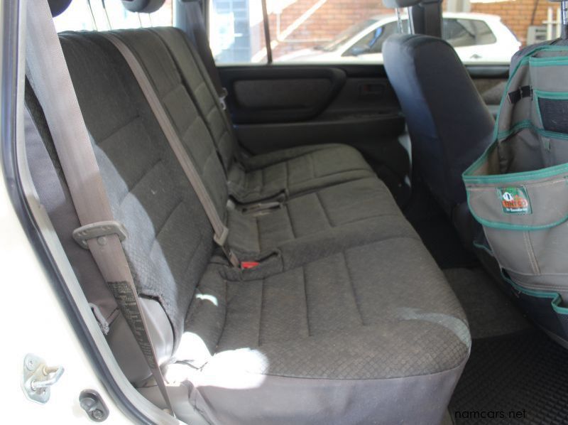 2005 Toyota Landcruiser 4.5 EFI 100 series pictures