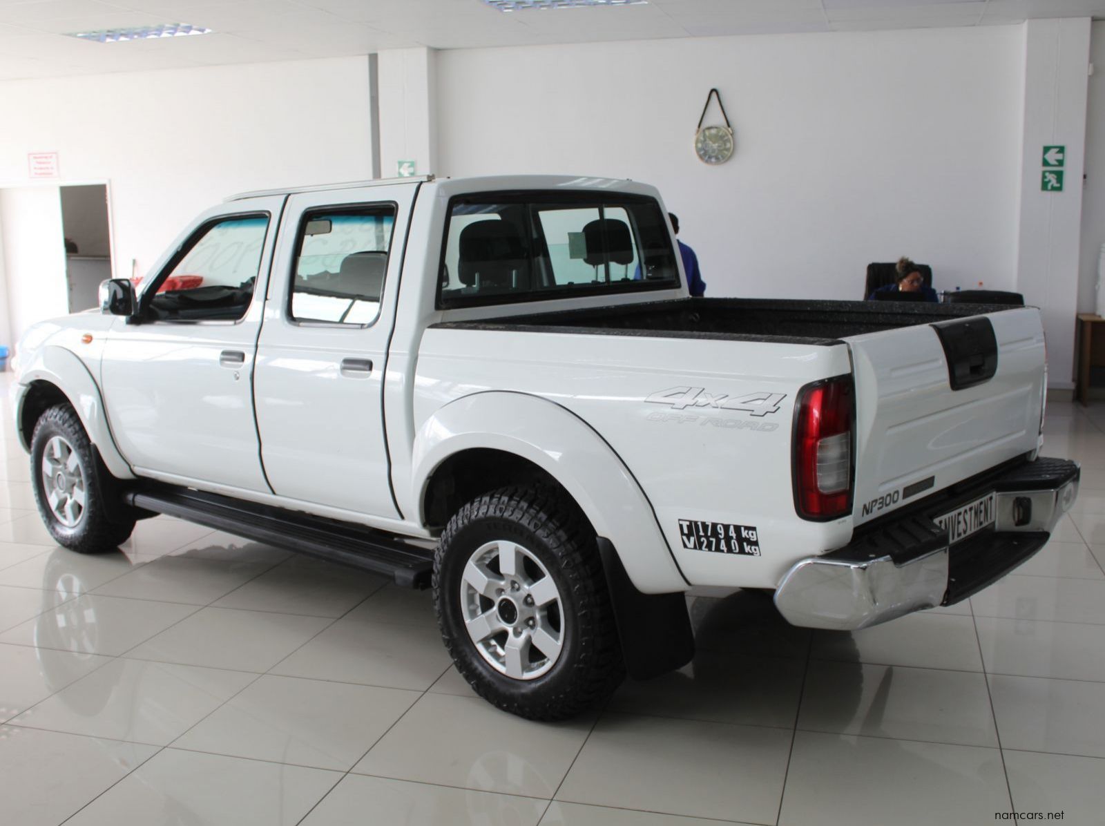 2020 Nissan Nissan NP300 D cab 2.5 TDI 4x4 pictures