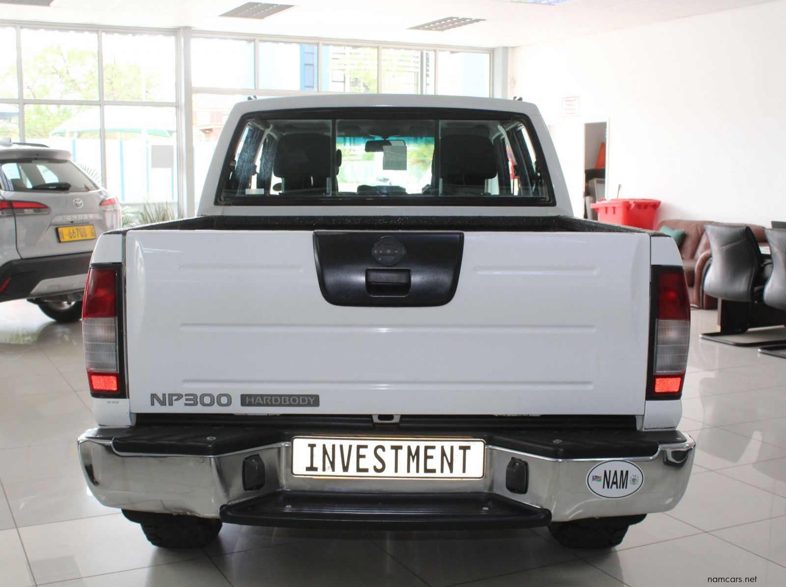 2020 Nissan Nissan NP300 D cab 2.5 TDI 4x4 pictures