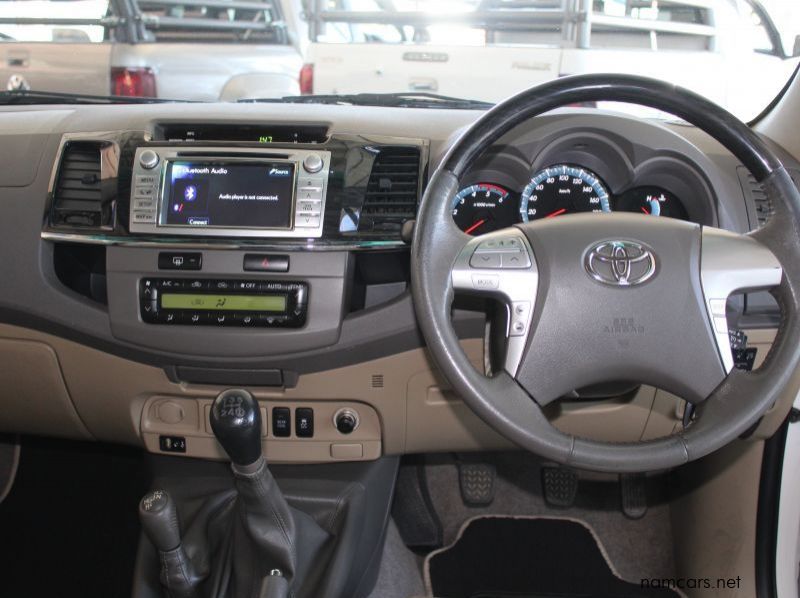 2013 Toyota FORTUNER 3.0 D4D 4X4 MANUAL pictures