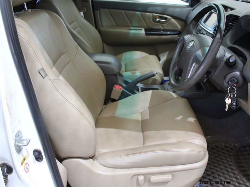 2013 Toyota FORTUNER 3.0 D4D 4X4 MANUAL pictures