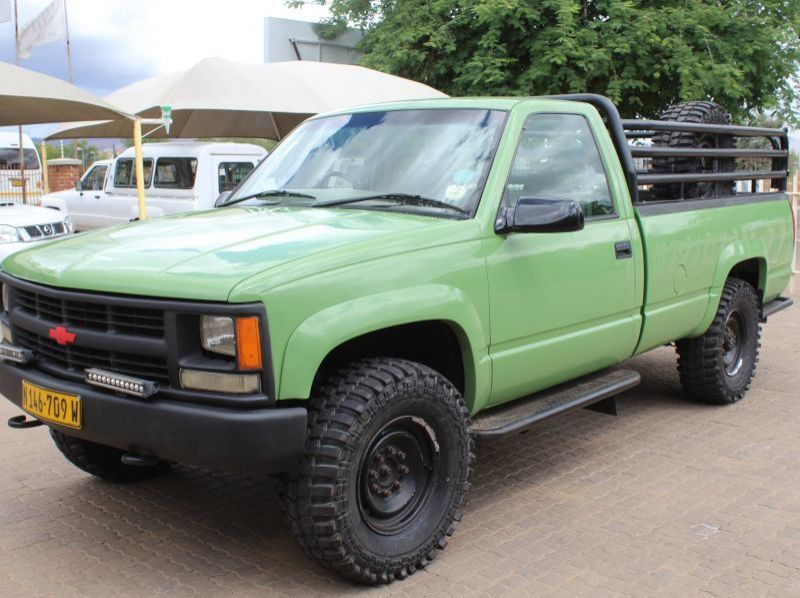 1996 Chevrolet CK2500 5.7 V8 4X4 S/C pictures