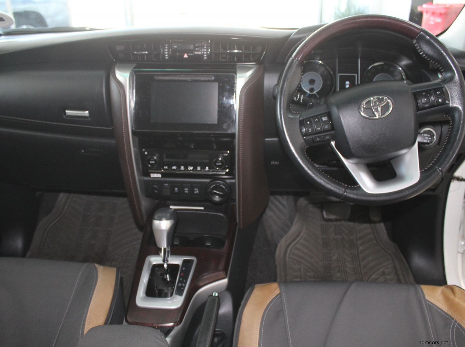 2016 Toyota Fortuner 2.8 GD6 4x4 Auto pictures