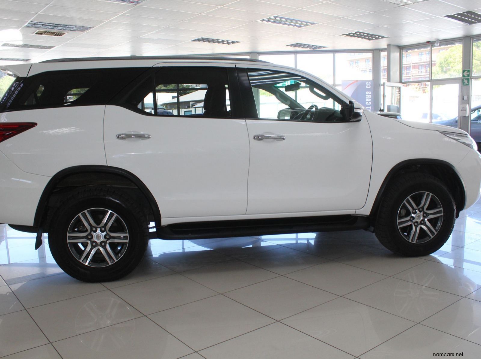 2016 Toyota Fortuner 2.8 GD6 4x4 Auto pictures