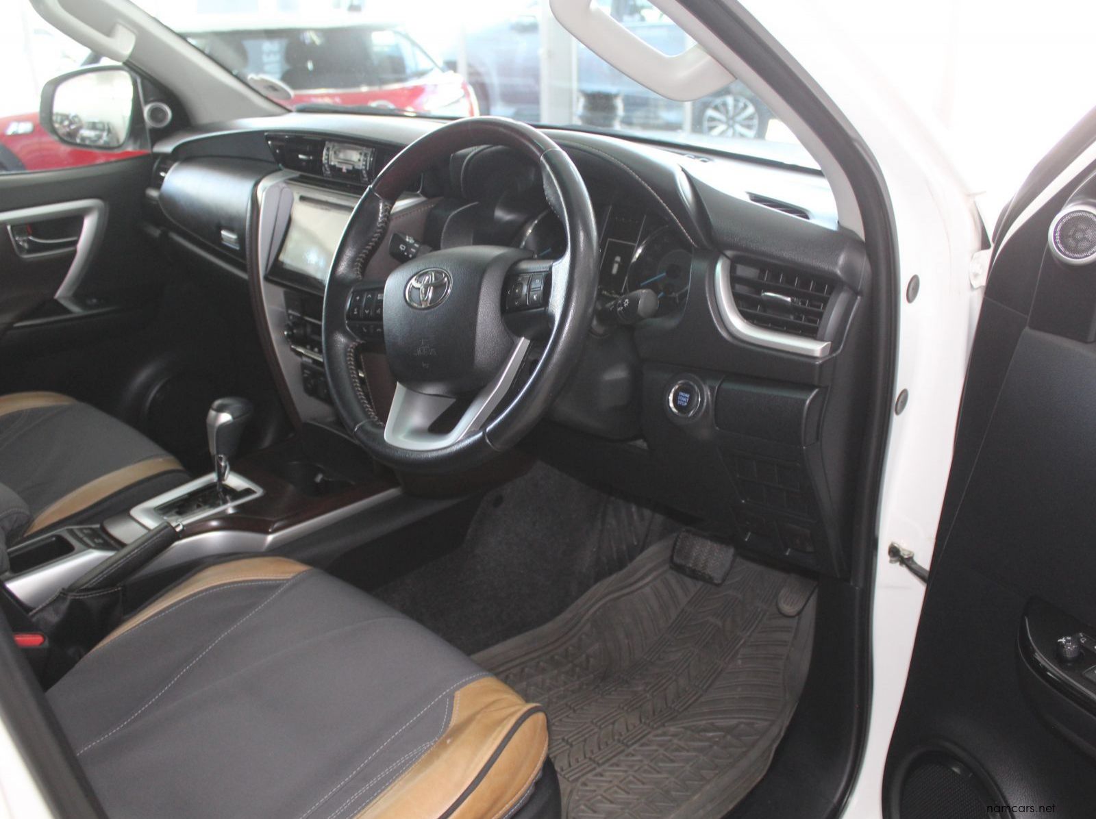 2016 Toyota Fortuner 2.8 GD6 4x4 Auto pictures