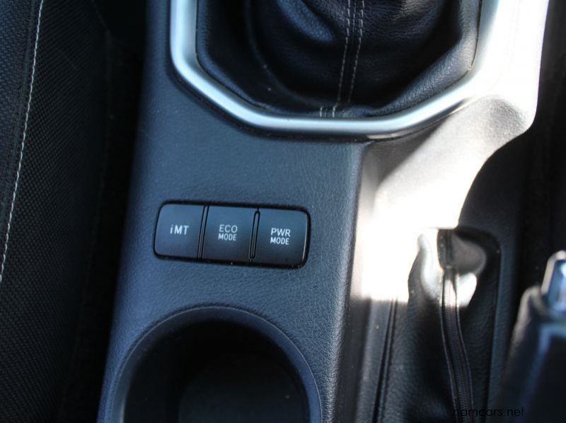 2017 Toyota HILUX 2.8 GD6 4X4 MANUAL D/C pictures