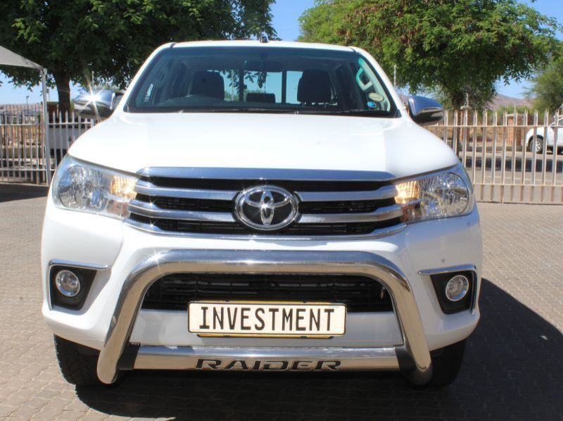 2017 Toyota HILUX 2.8 GD6 4X4 MANUAL D/C pictures